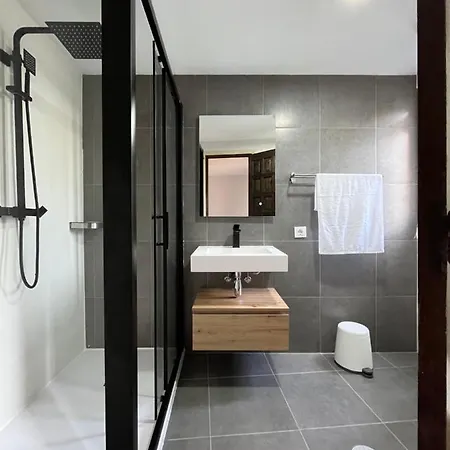 Msuites *
